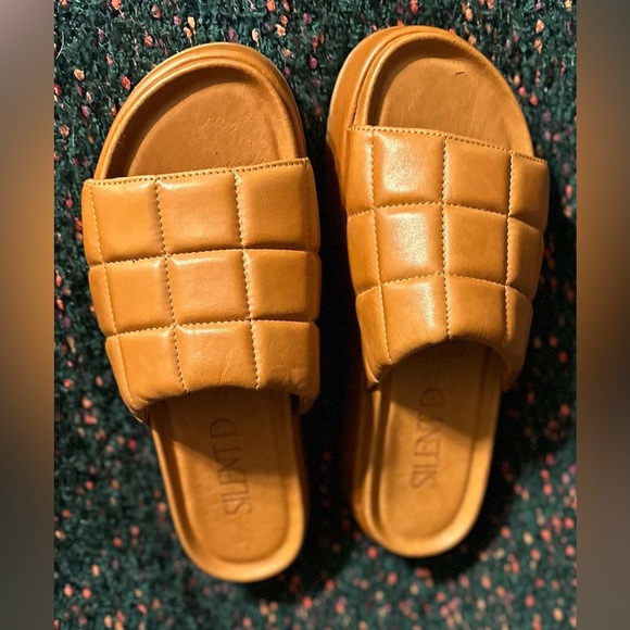 ‼️RARE‼️🎸Silent D🎸🔥NWOT🔥Porta Slide Sandals in Cedar— 38 (7-7.5 in US) - Picture 8 of 16
